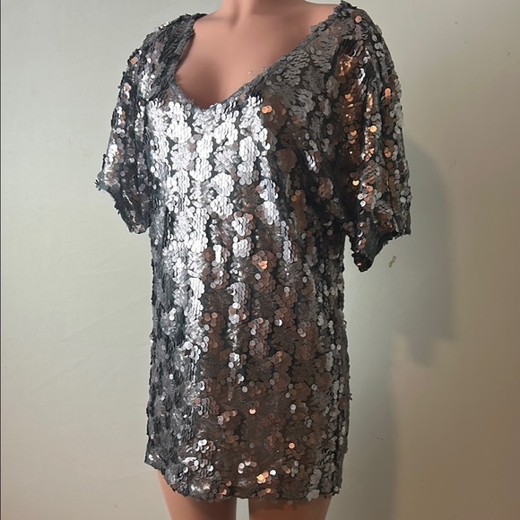 Free People Sequined Silver Metallic Tunic Short Sleeve Scoop Neck Size XS - Picture 2 of 16